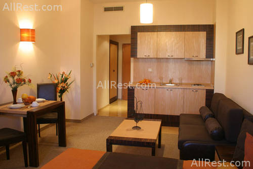Majestic Hotel & Residence 28